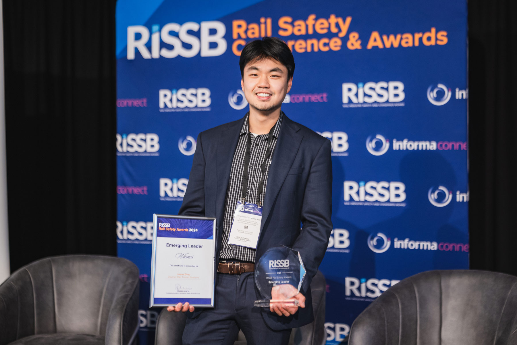 Jason Zhou awarded as Emerging Leader in Rail Safety