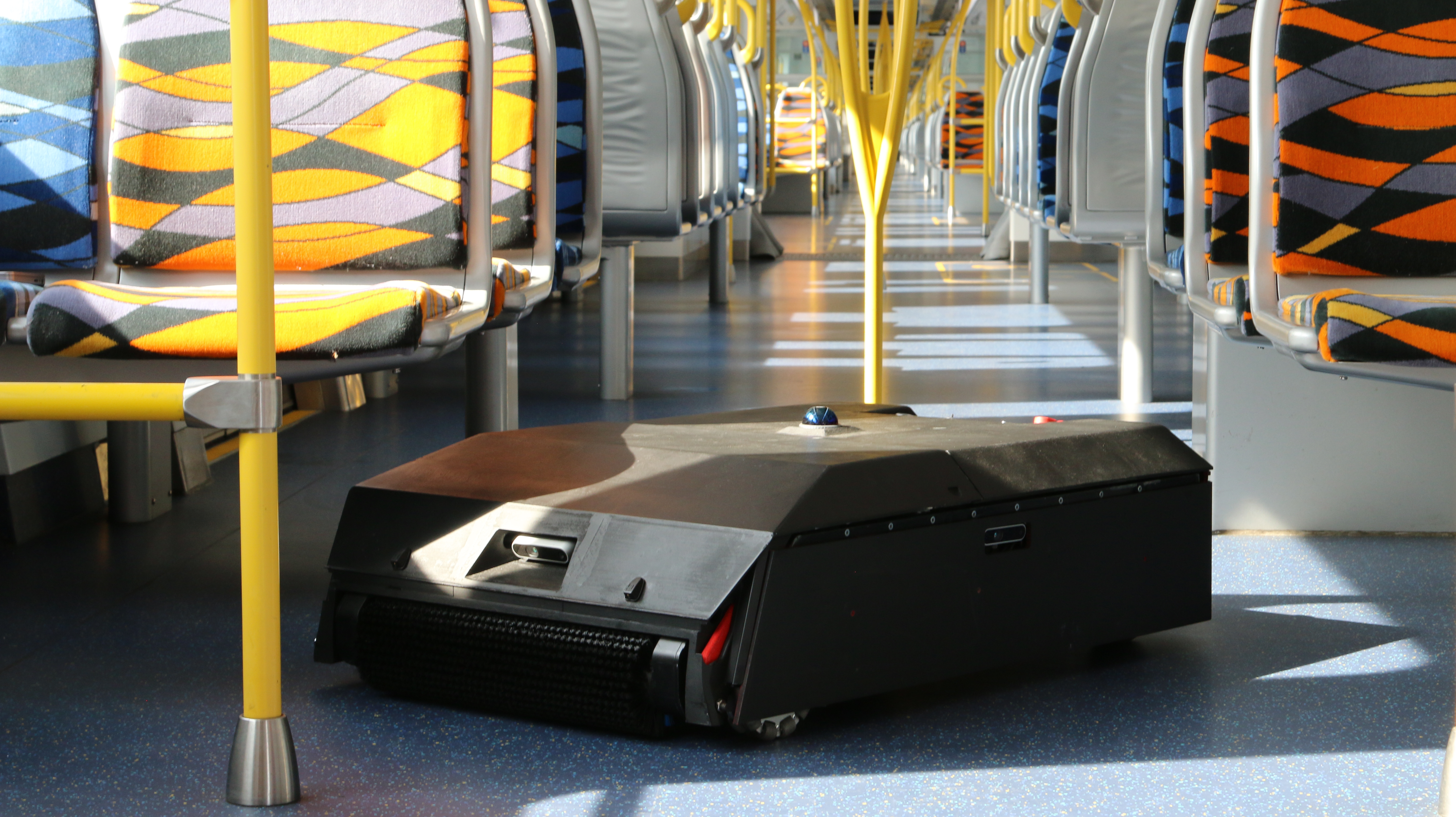 Image: Floor cleaning robot